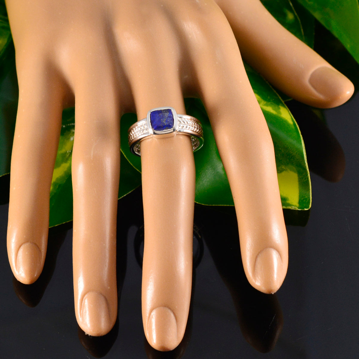 Pilar Rope-Wire Blue Solitaire Band