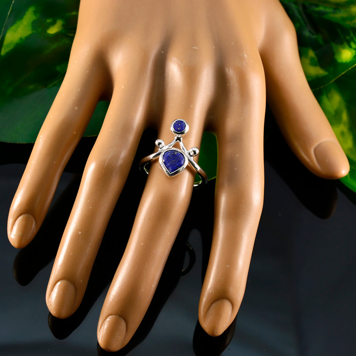 Scarlett Luxurious Blue Toi et Moi Ring