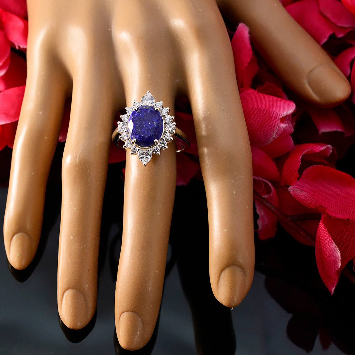 Maria Modern Blue Halo Ring
