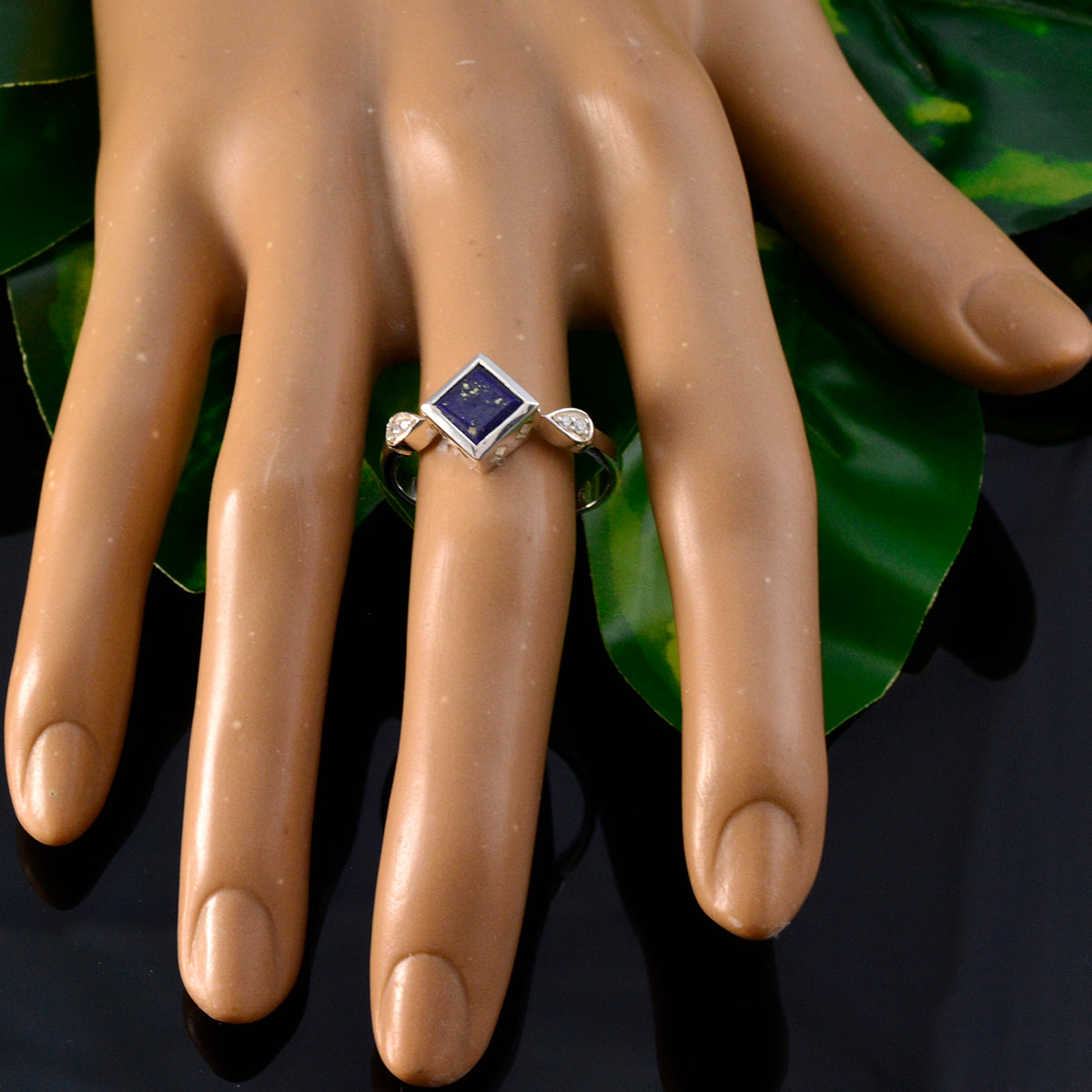 Agustina Romantic Blue Halo Ring