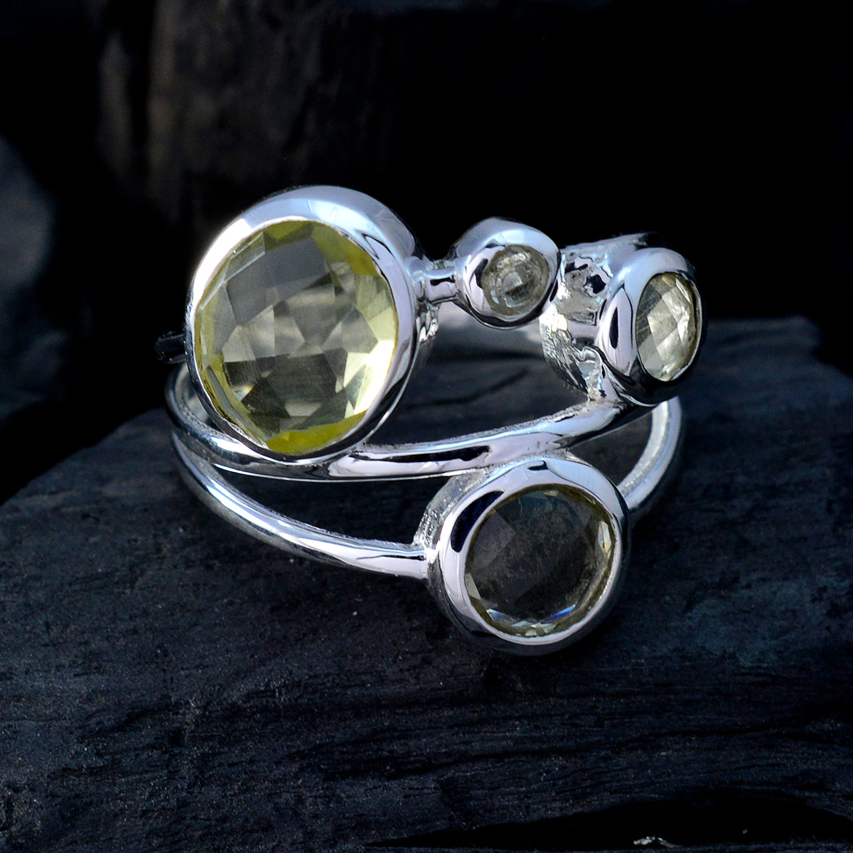Josephine Glamorous Yellow quarter Ring