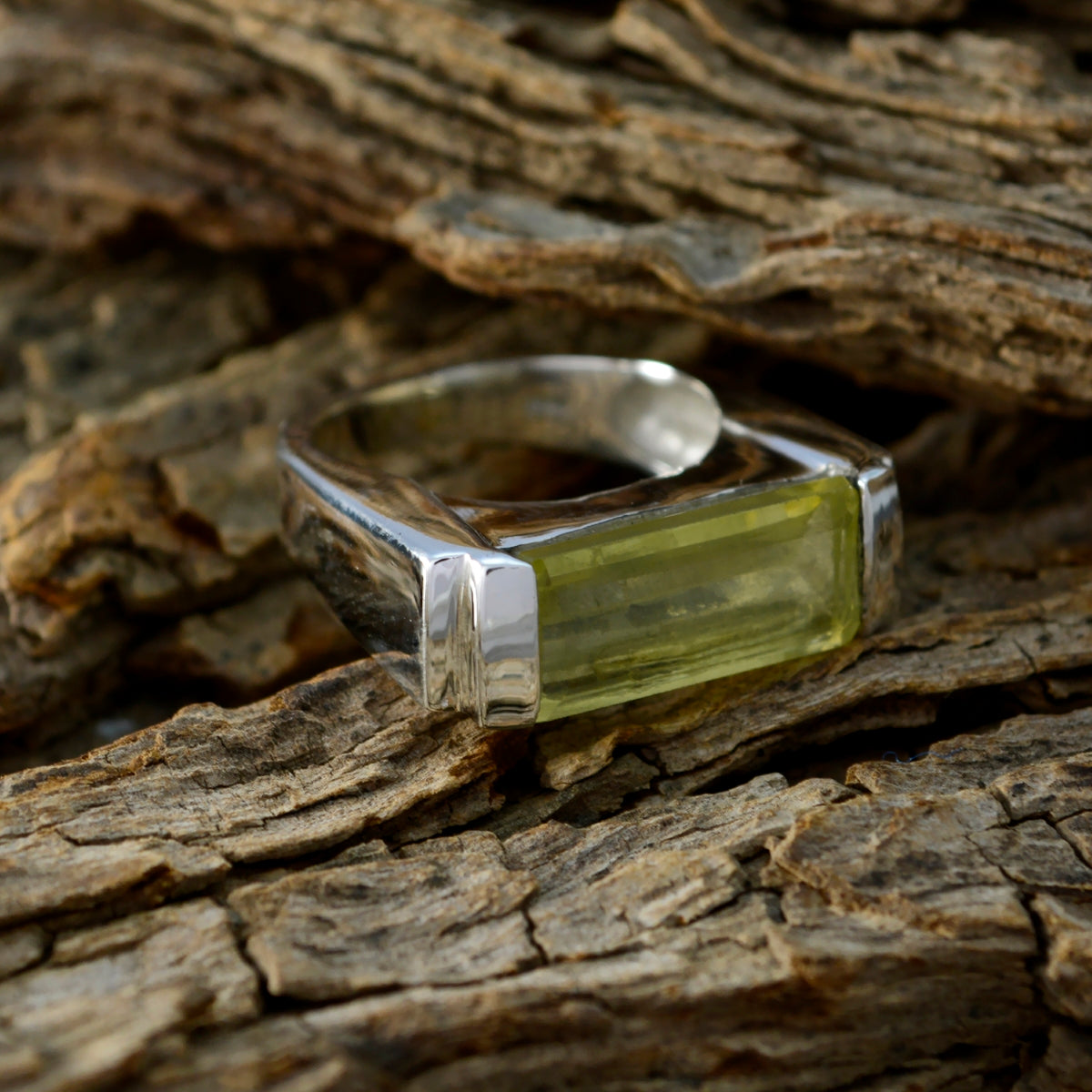 Amelia Armor Yellow Solitaire Ring