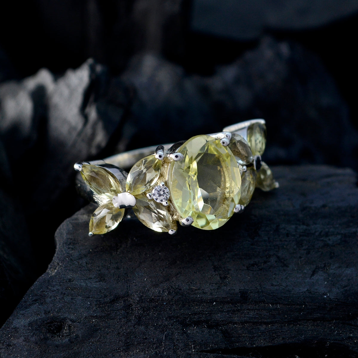 Sara Floral Yellow Navratna Ring