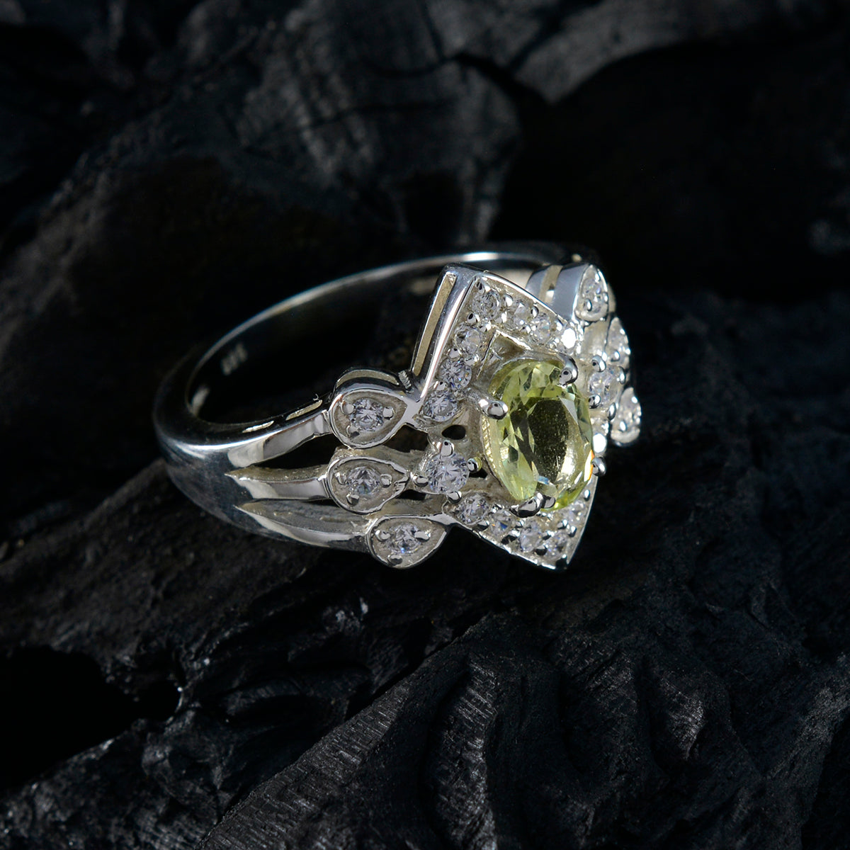 Aria Love Yellow Halo Ring