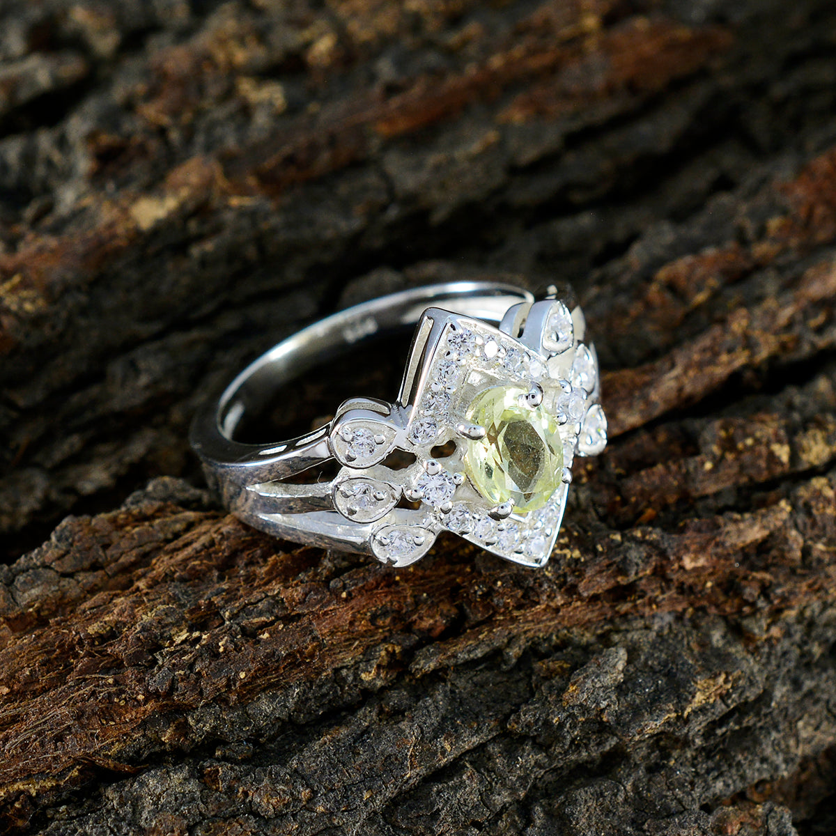 Aria Love Yellow Halo Ring