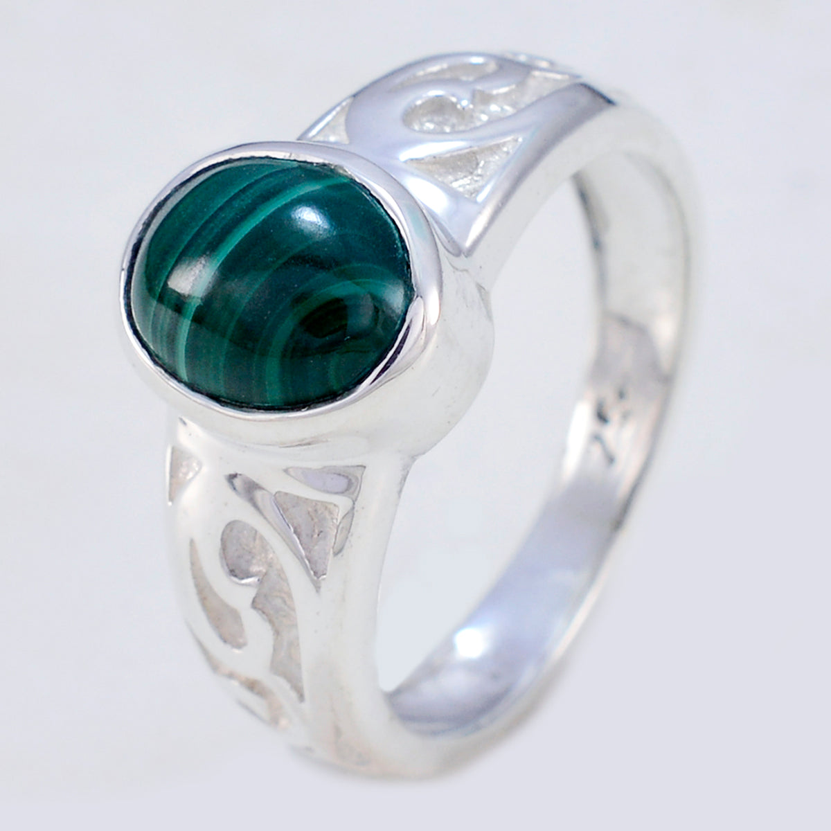 Araya Contemporary Green Solitaire Ring