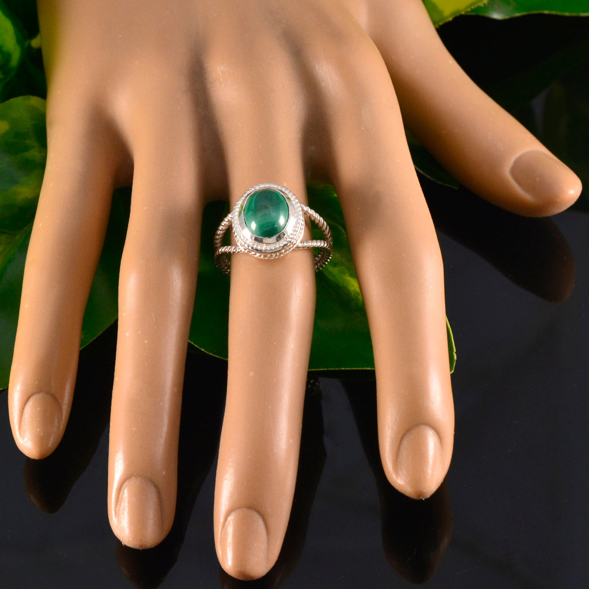 Evelyn Rope-Wire Green Solitaire Ring
