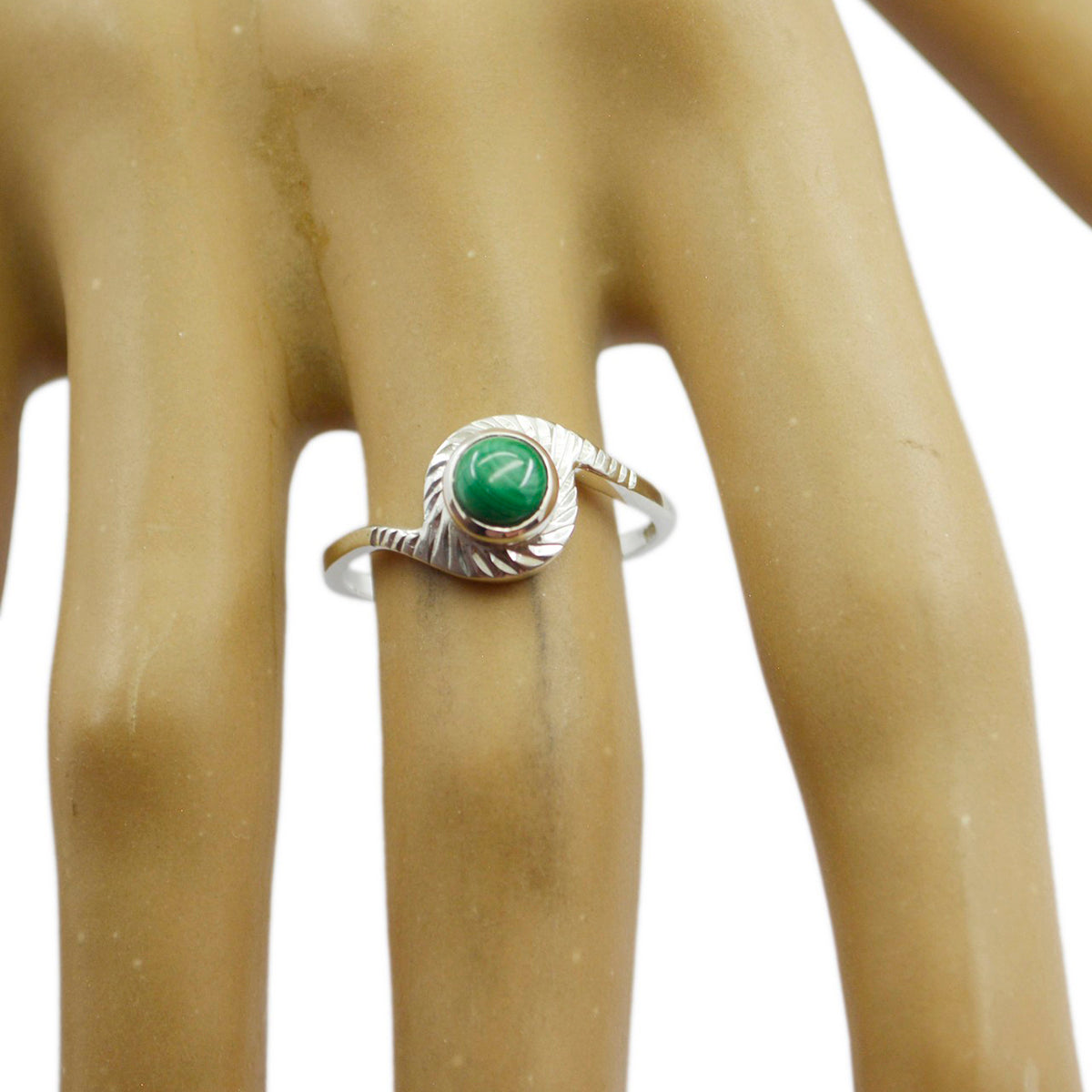 Siti Romantic Green Solitaire Ring
