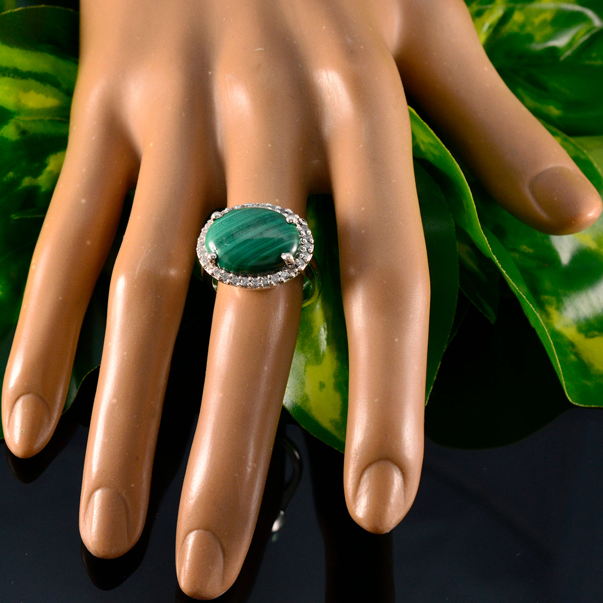 Yasmin Trendy Green Halo Ring