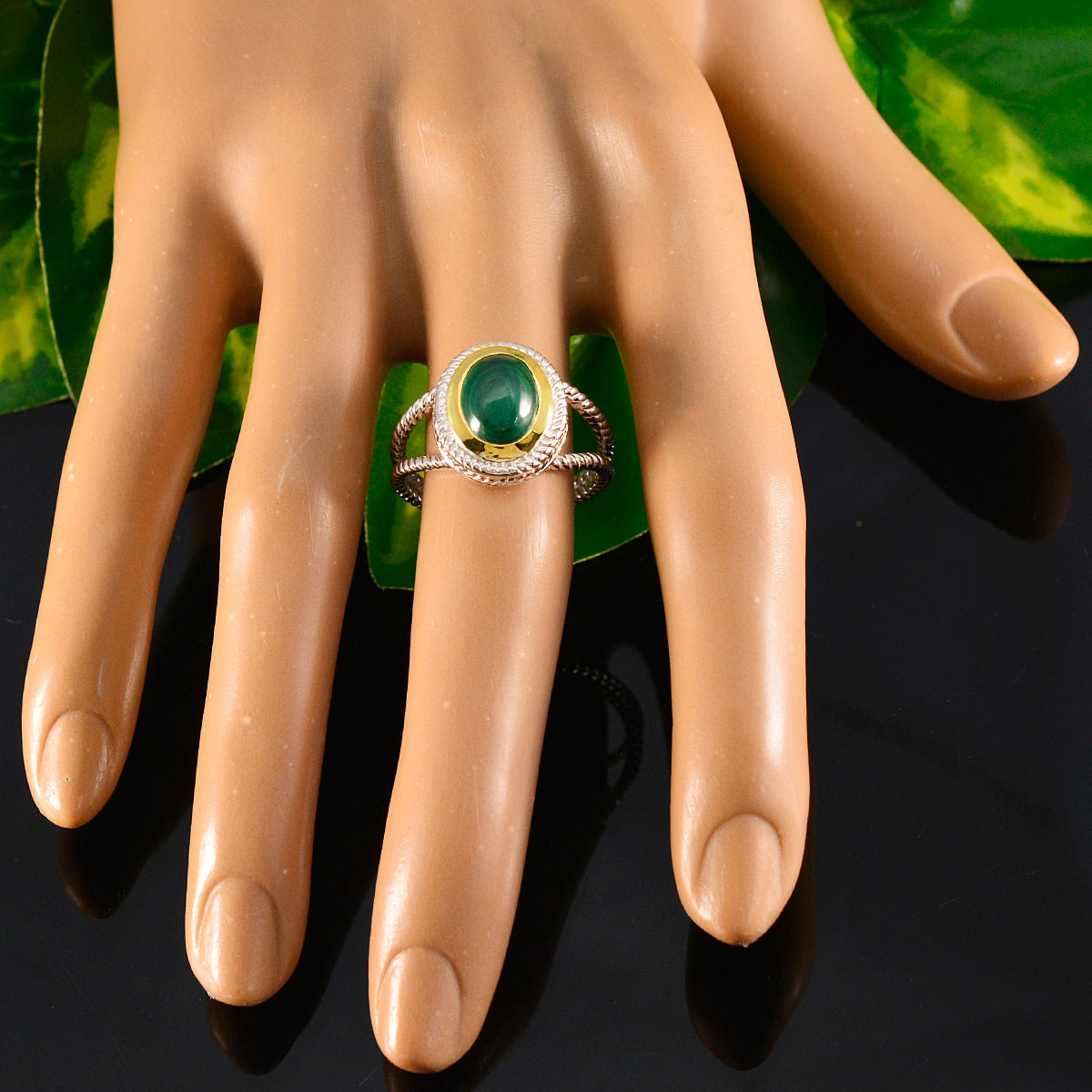 Freya Rope-Wire Green Solitaire Ring