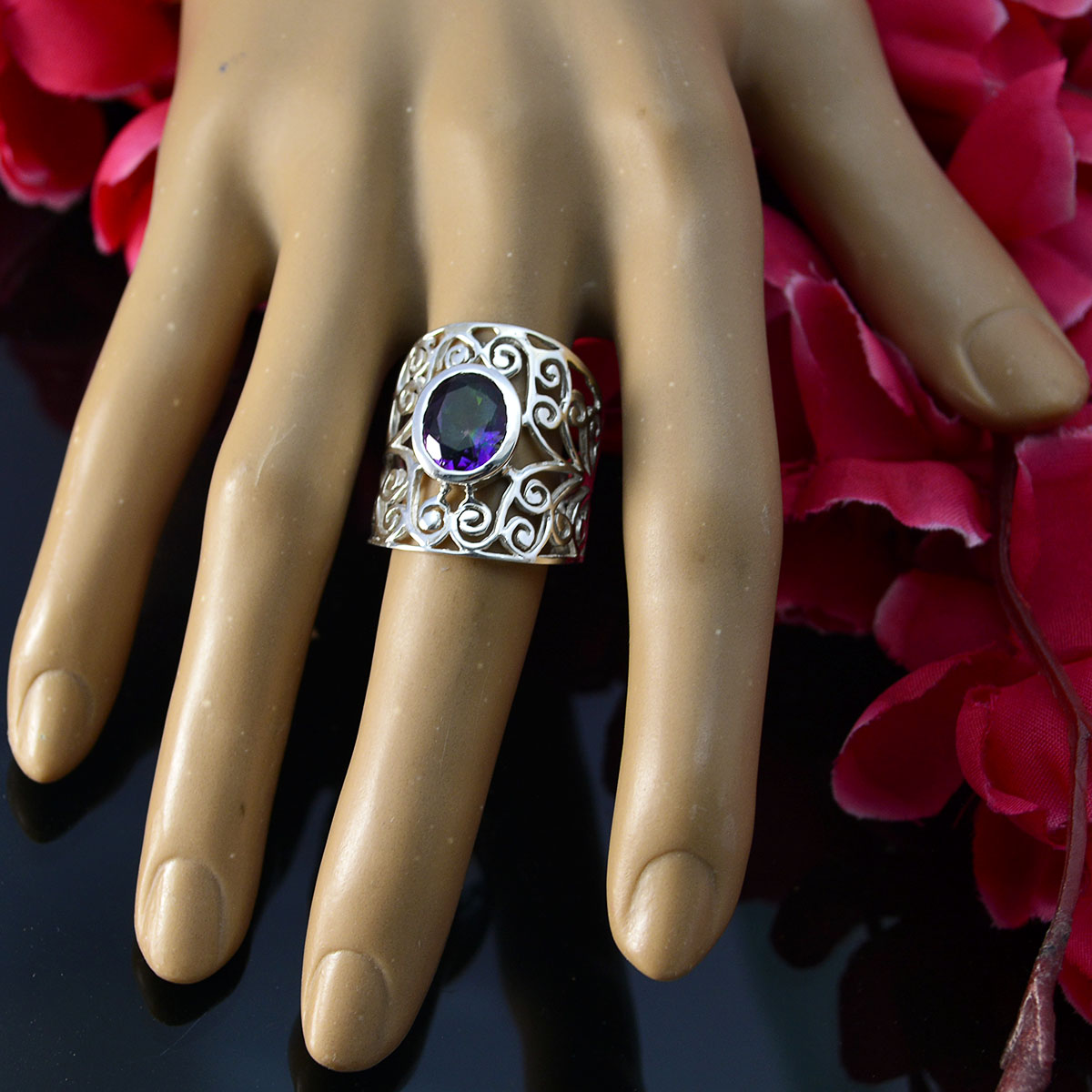 Lakshmi Filigree multicolor Solitaire Ring