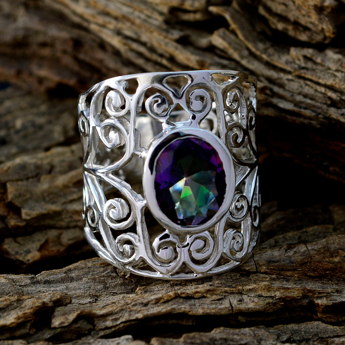 Lakshmi Filigree multicolor Solitaire Ring