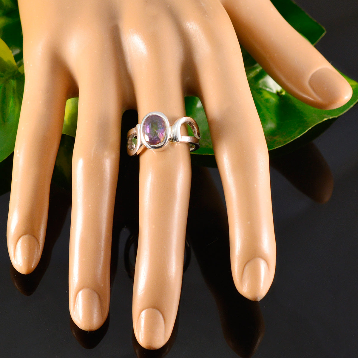 Riley Luxurious multicolor Solitaire Ring