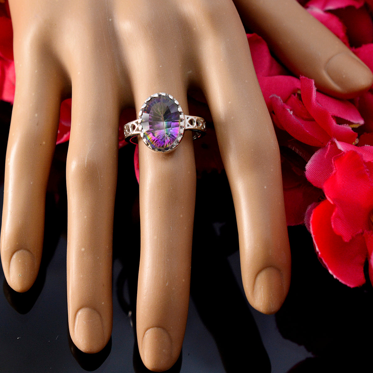 Skylar Filigree multicolor Solitaire Ring