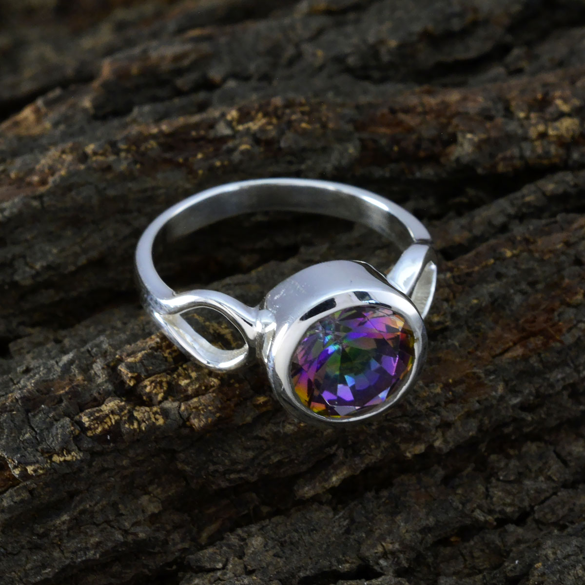 Aurora Glamorous multicolor Solitaire Ring