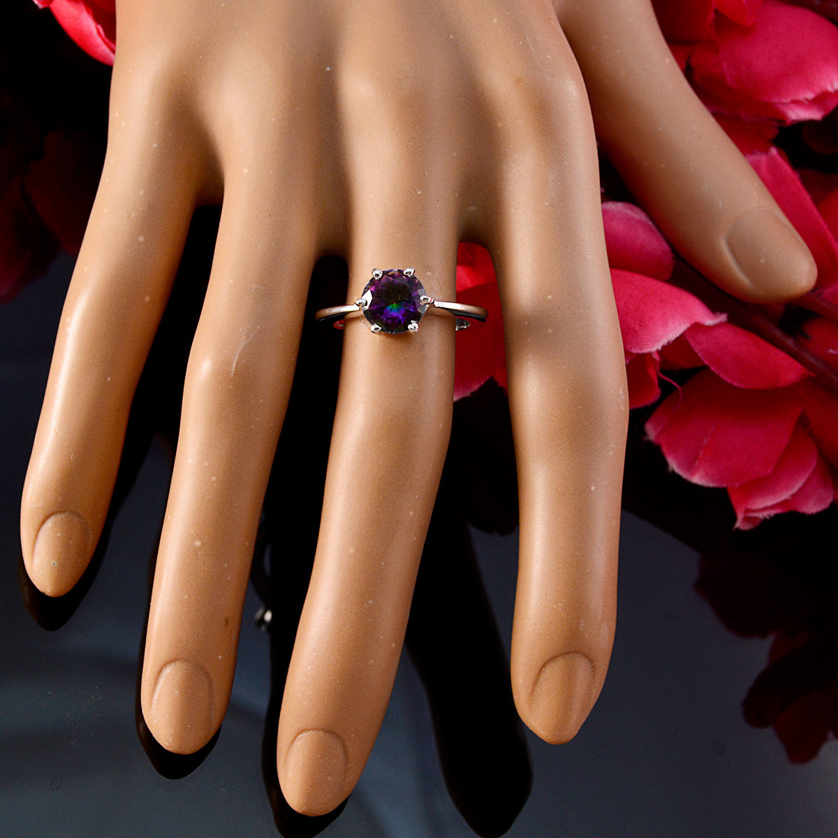 Constanza Romantic multicolor Solitaire Ring