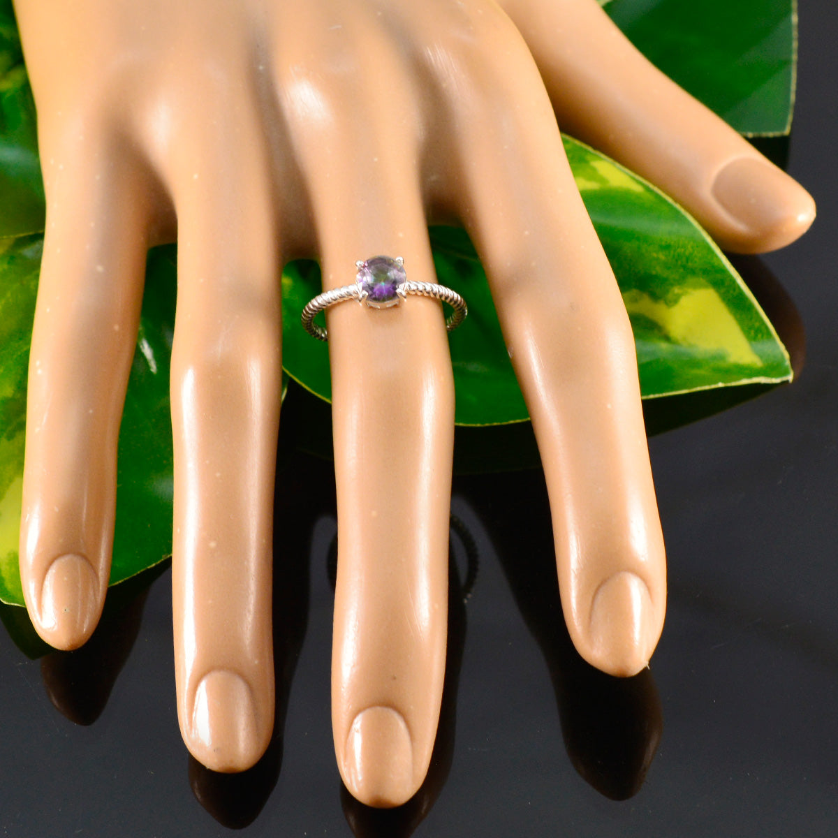 Agnes Twist multicolor Solitaire Ring