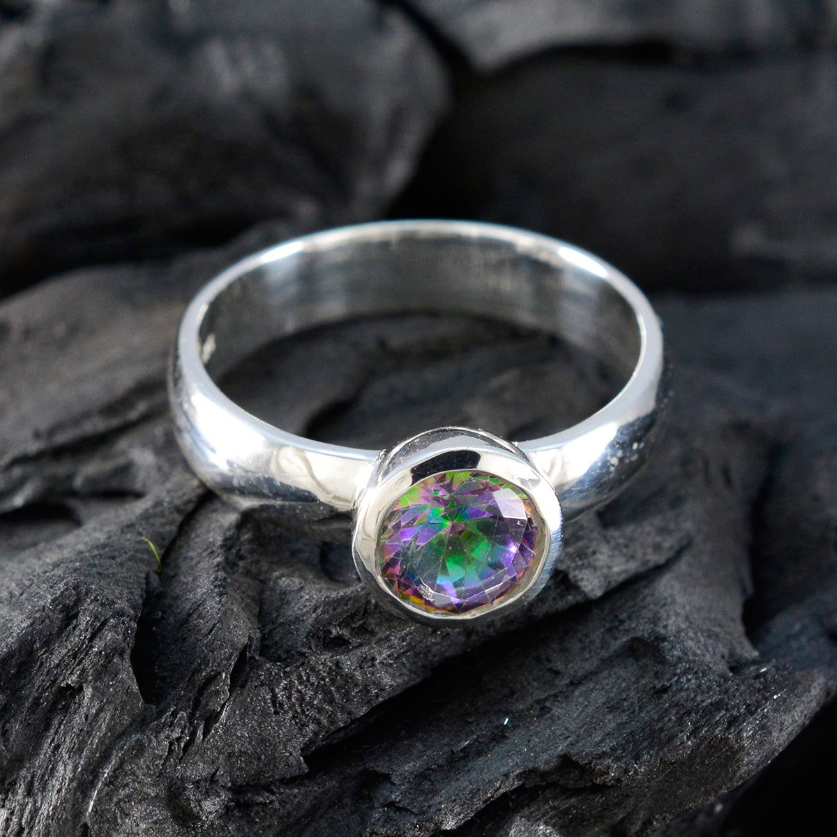 Greta Graceful multicolor Solitaire Ring