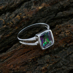 Cecilia Modern multicolor Solitaire Ring