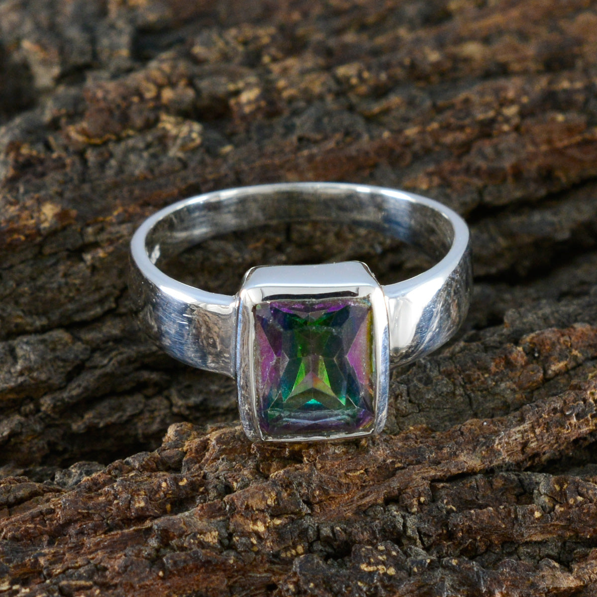 Sophia Glamorous multicolor Solitaire Ring
