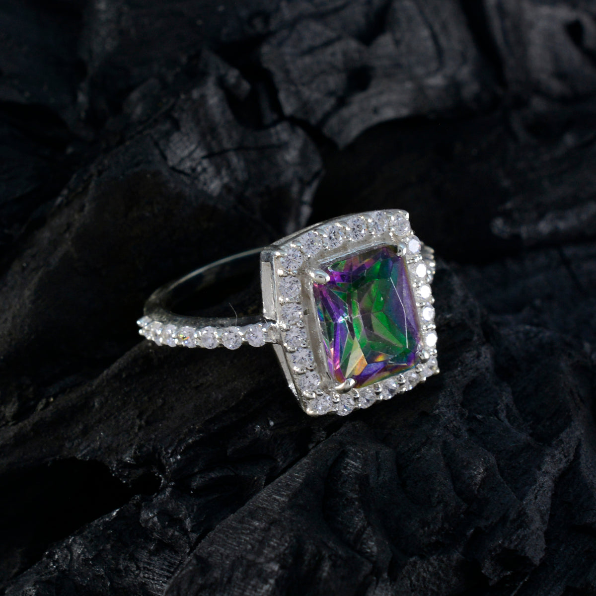 Camila Cultural multicolor Halo Ring