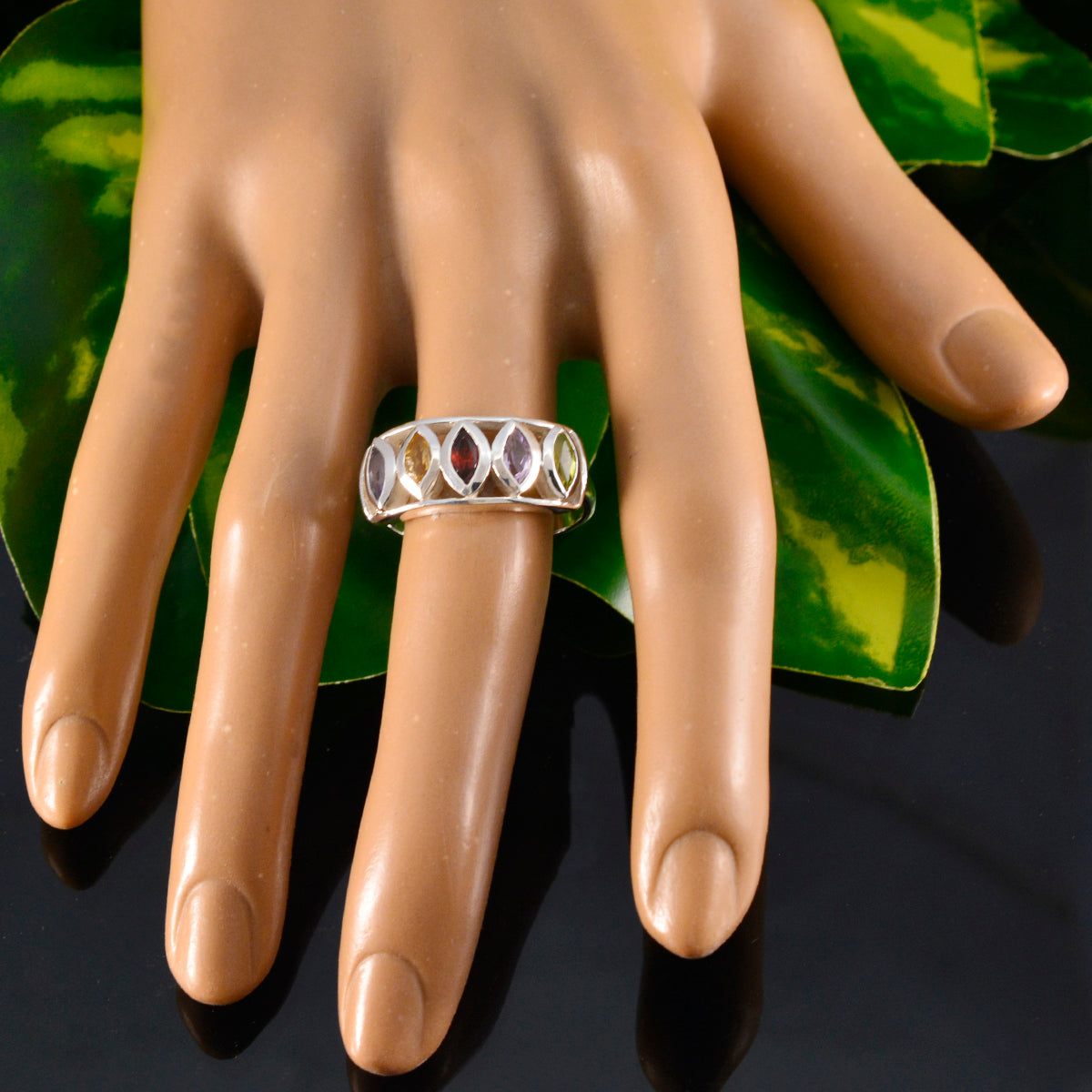 Aurora Modern multicolor Penta Ring