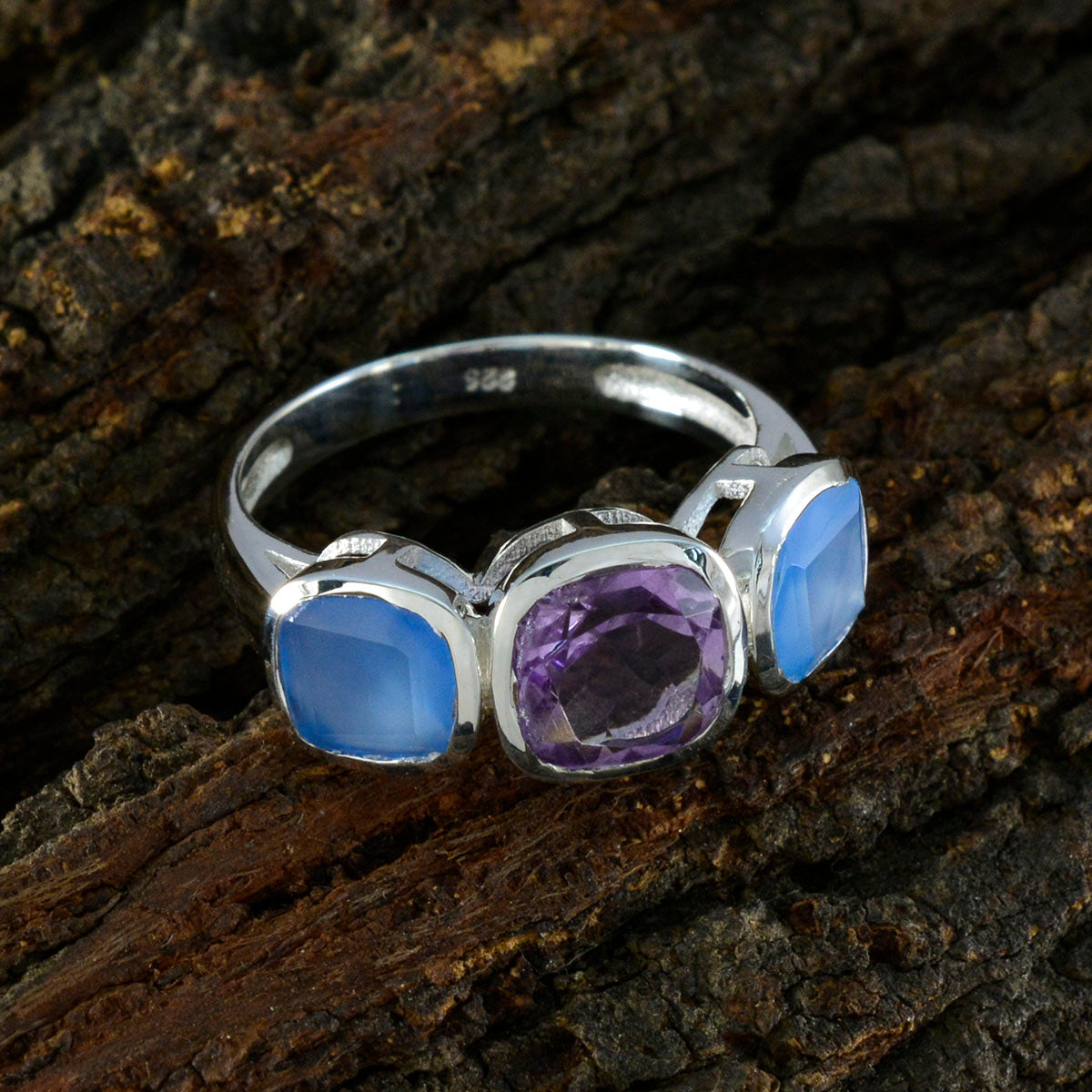 Siti Luxurious multicolor Trilogy Ring