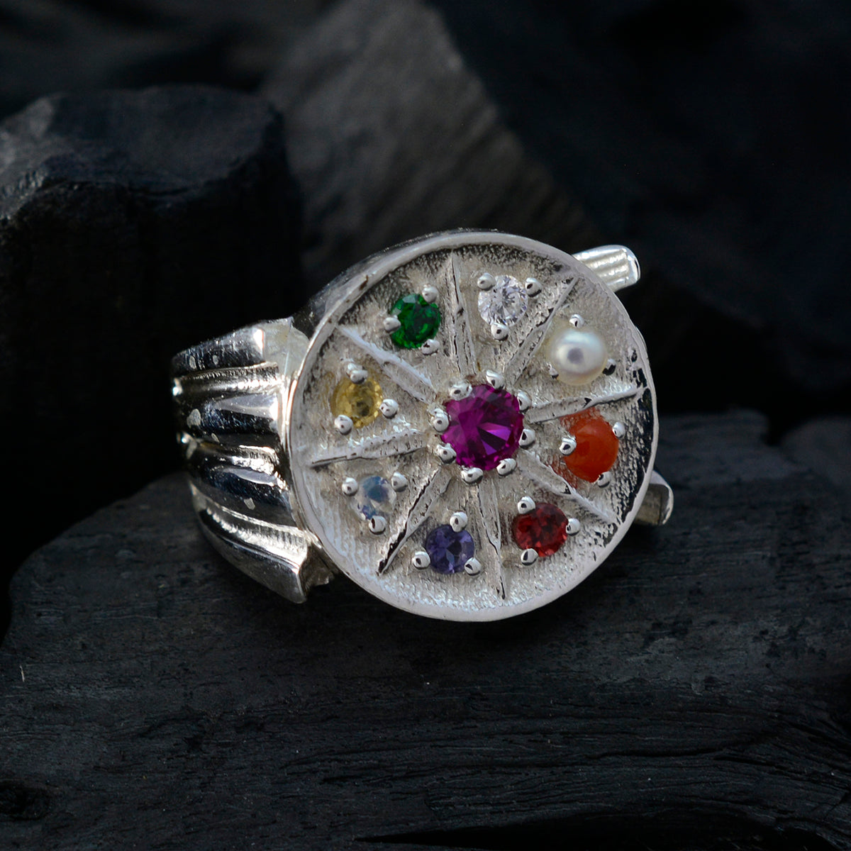 Alice Cocktail multicolor navratna Ring