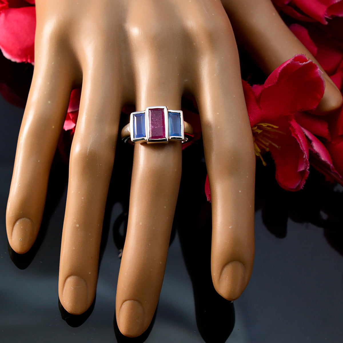 Gabriela Abstract multicolor Trilogy Ring