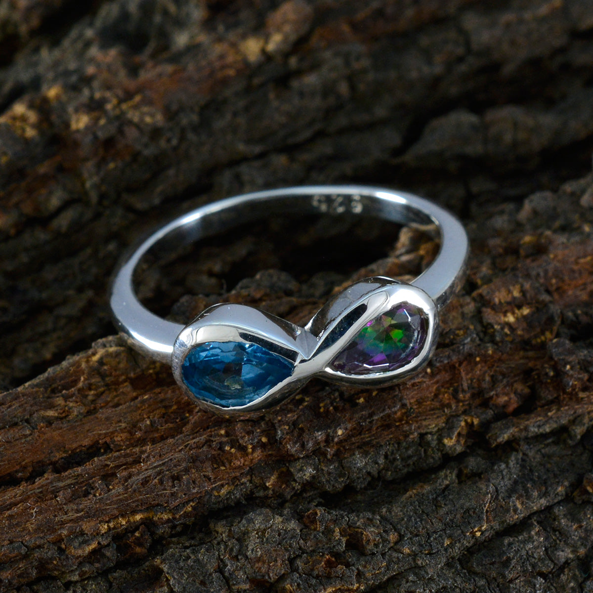 Jiwoo Trendy multicolor Toi et Moi Ring