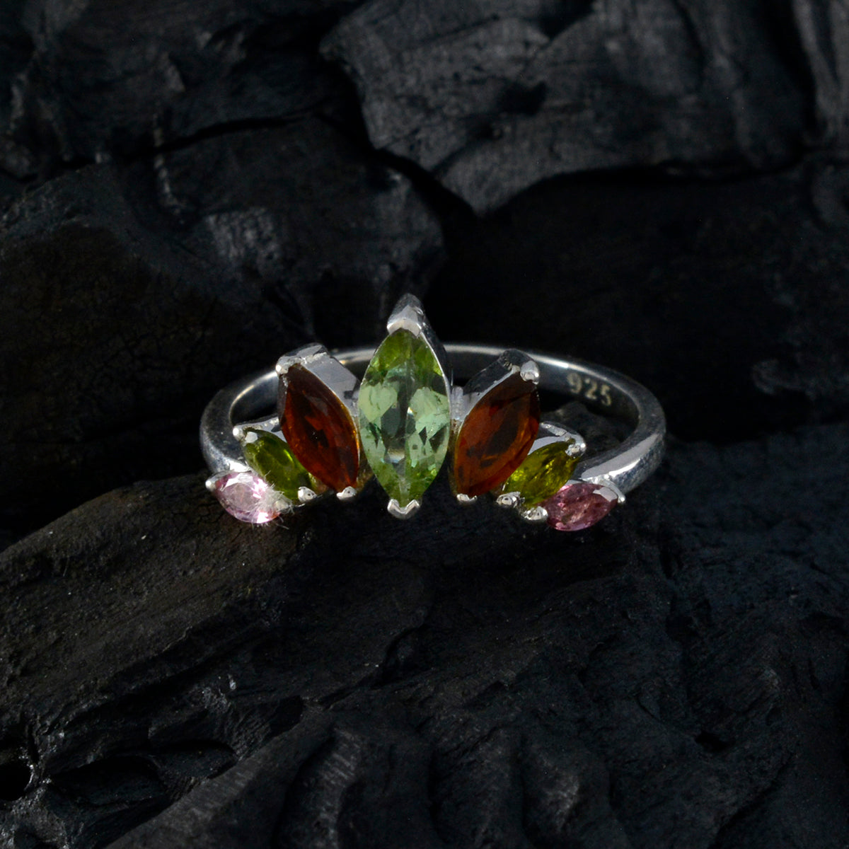 Mei crown multicolor Hepta Ring