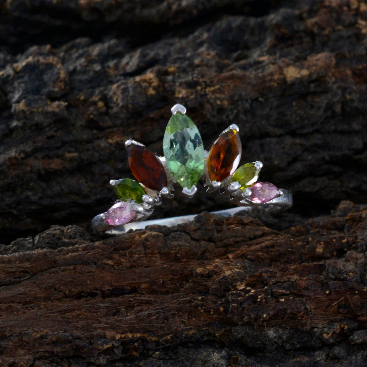 Mei crown multicolor Hepta Ring