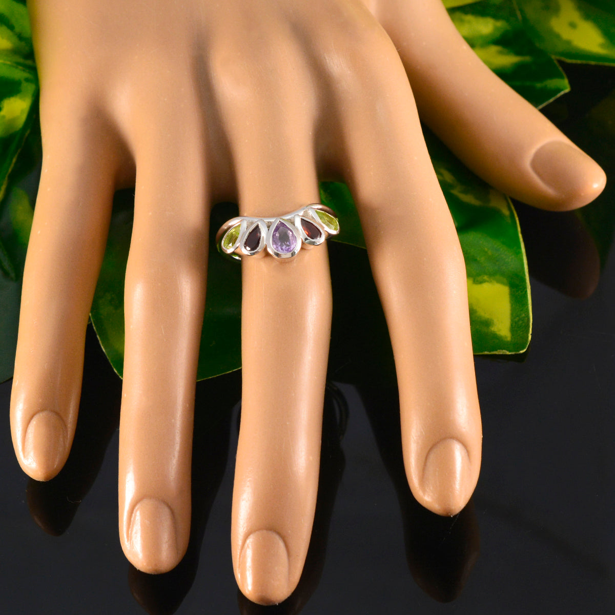 Meera crown multicolor Penta Ring
