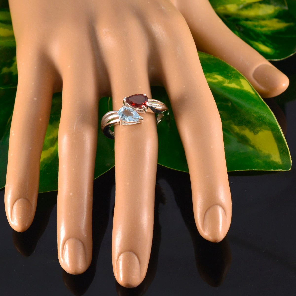 Freya Luxurious multicolor Toi et Moi Ring