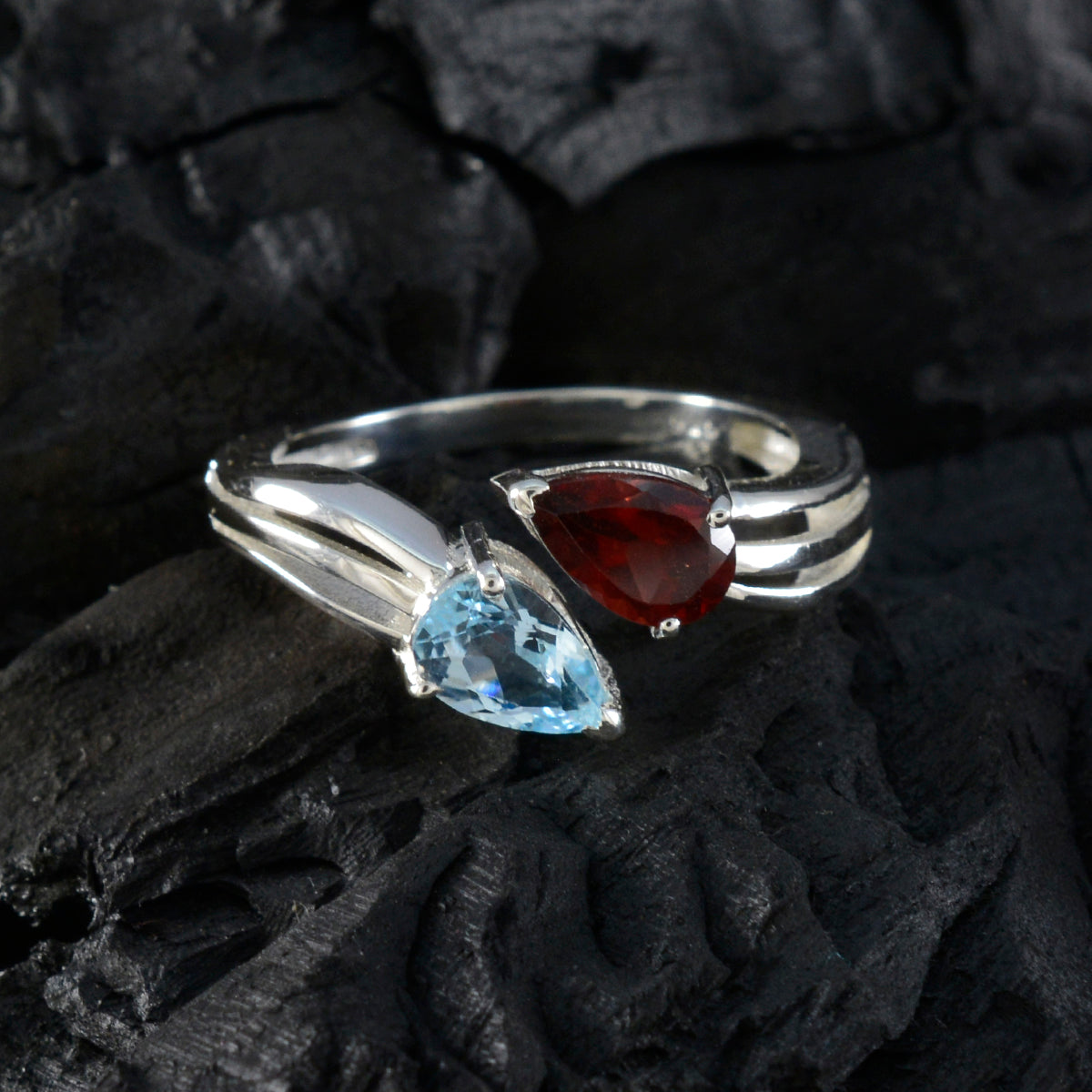 Freya Luxurious multicolor Toi et Moi Ring