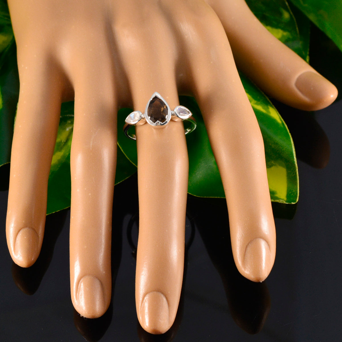 Xiu Feminine multicolor Trilogy Ring