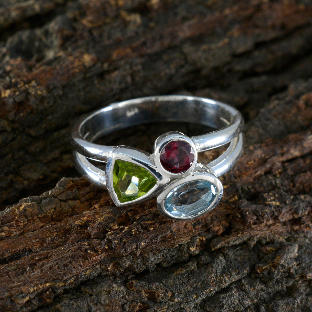 Lorena Feminine multicolor Trilogy Ring