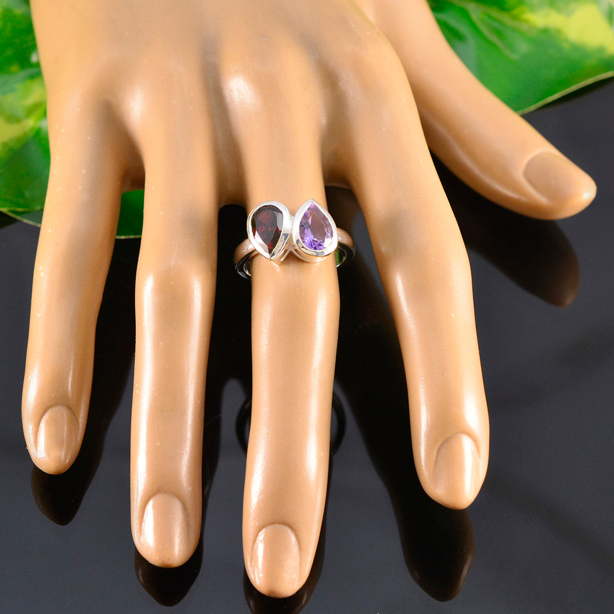 Pauline Luxurious multicolor Toi et Moi Ring