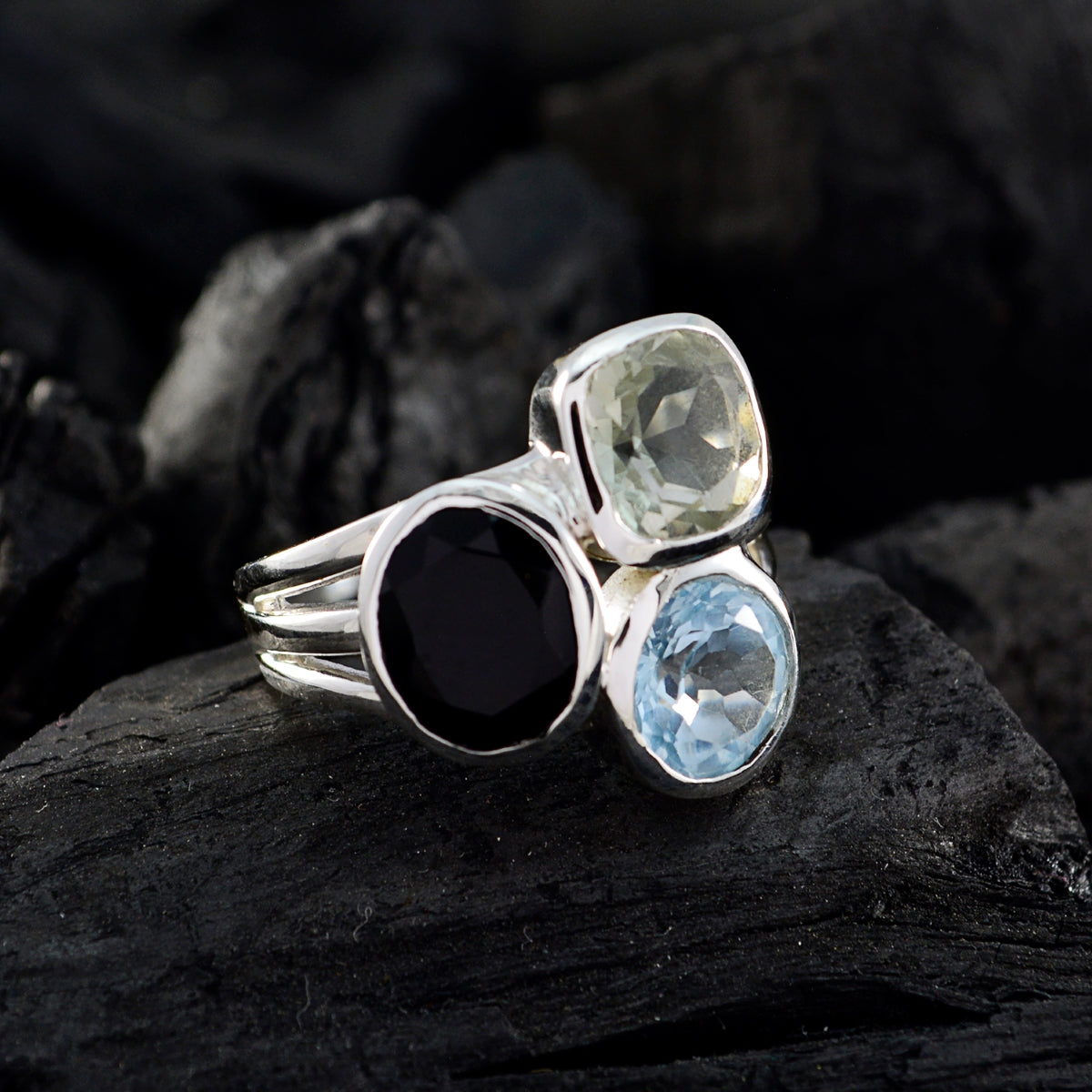 Meera Cocktail multicolor Trilogy Ring