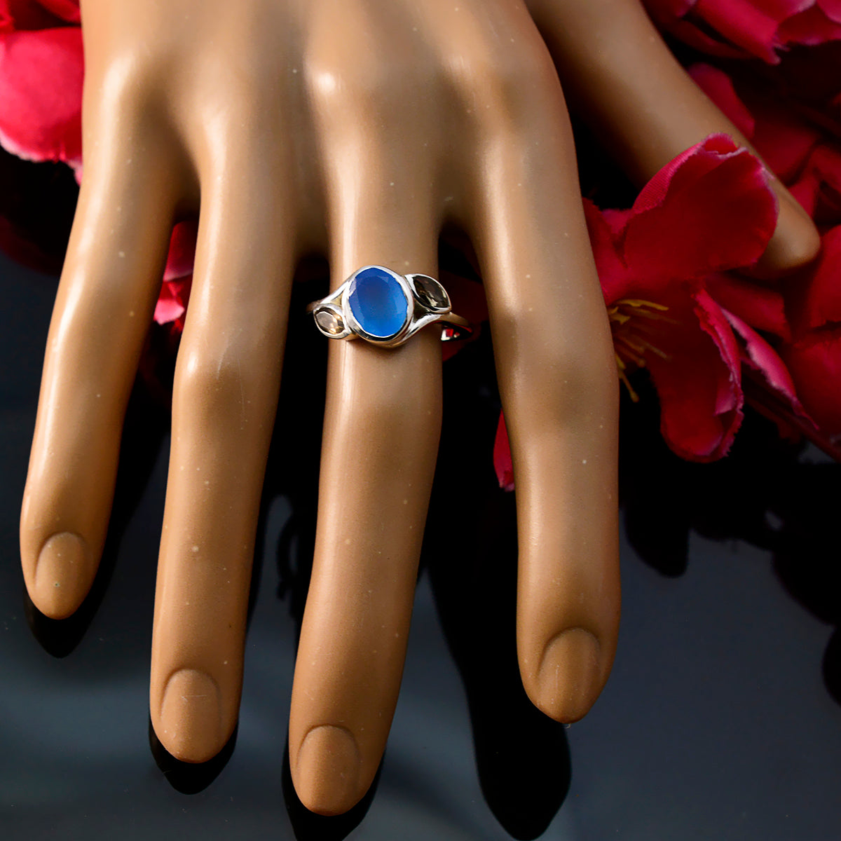 Ellie Feminine multicolor Trilogy Ring
