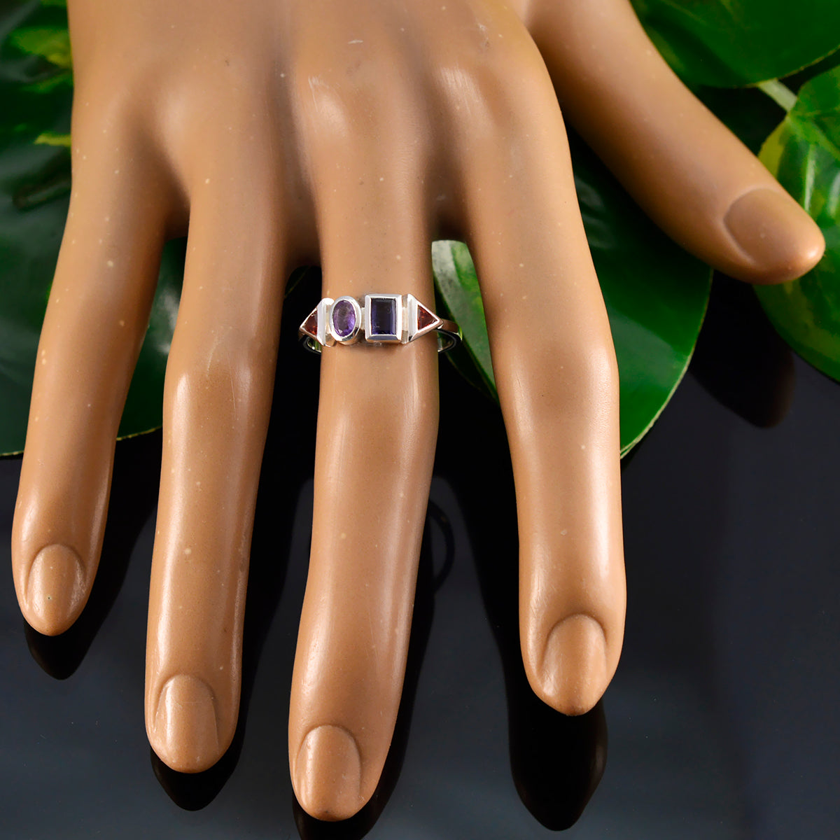 Ling Trendy multicolor quarter Ring