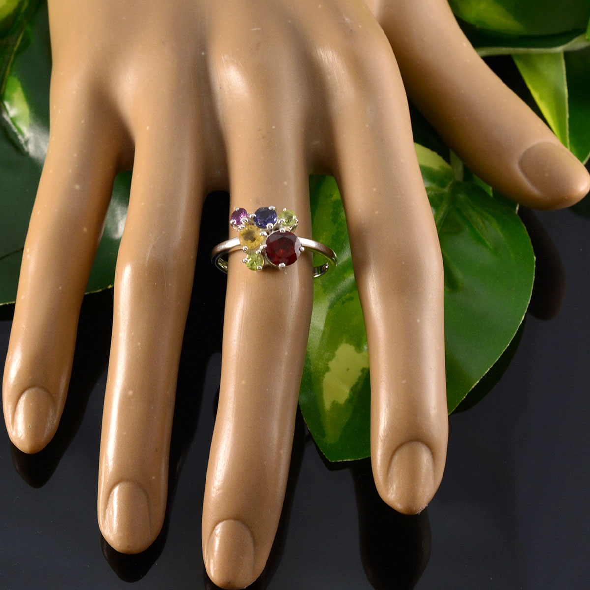 Min-seo Feminine multicolor Hexa Ring