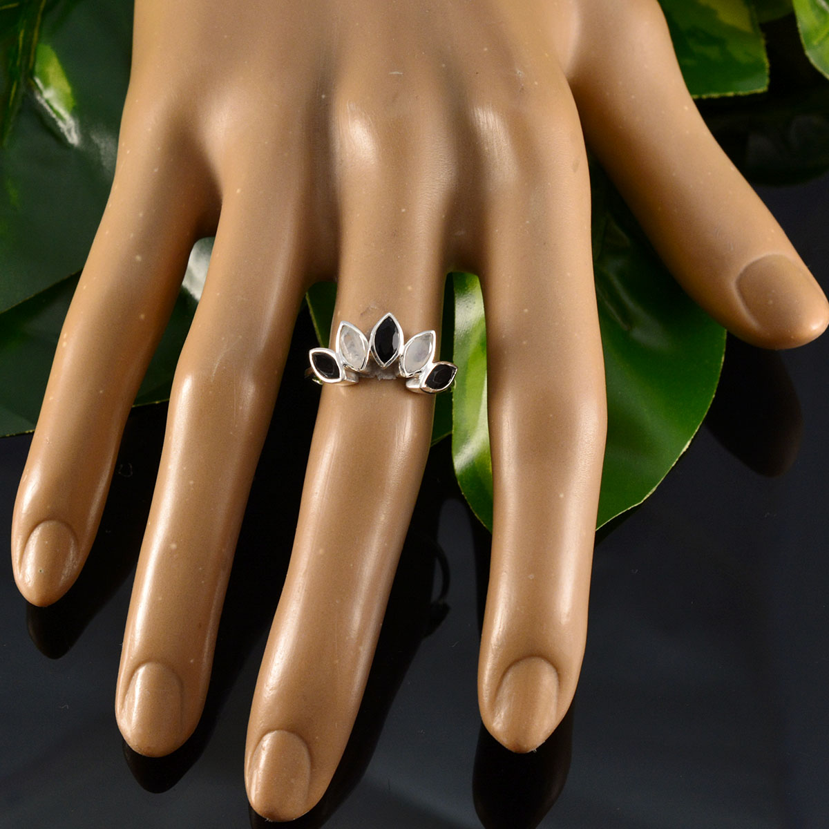 Hua crown multicolor Penta Ring