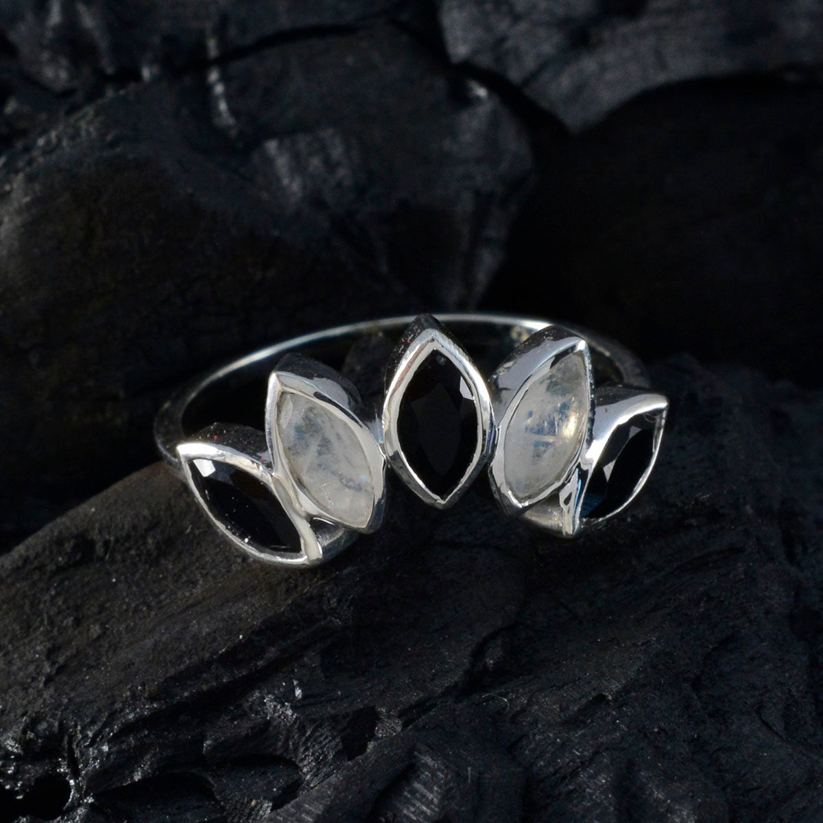 Hua crown multicolor Penta Ring