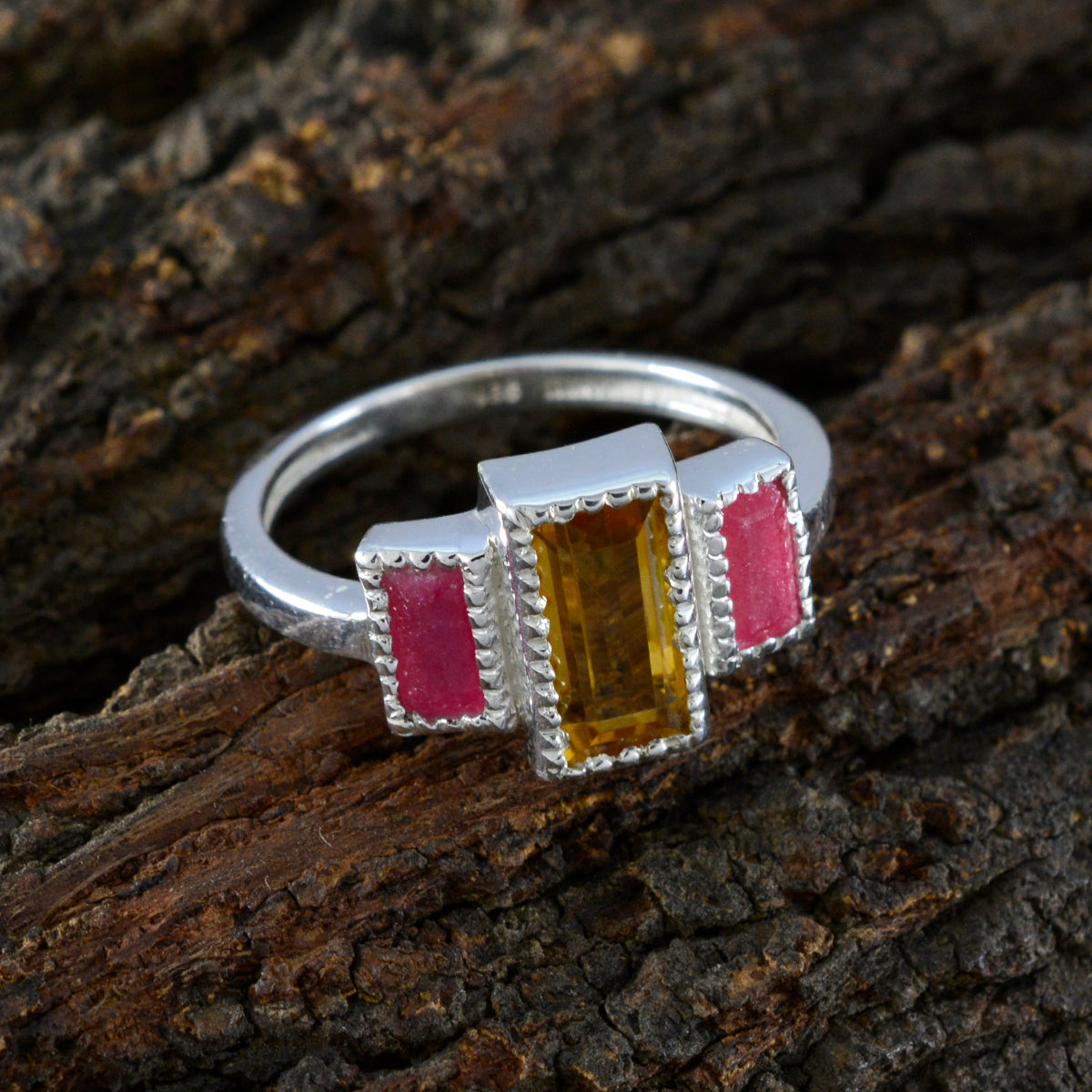 Chloe Boho multicolor Trilogy Ring