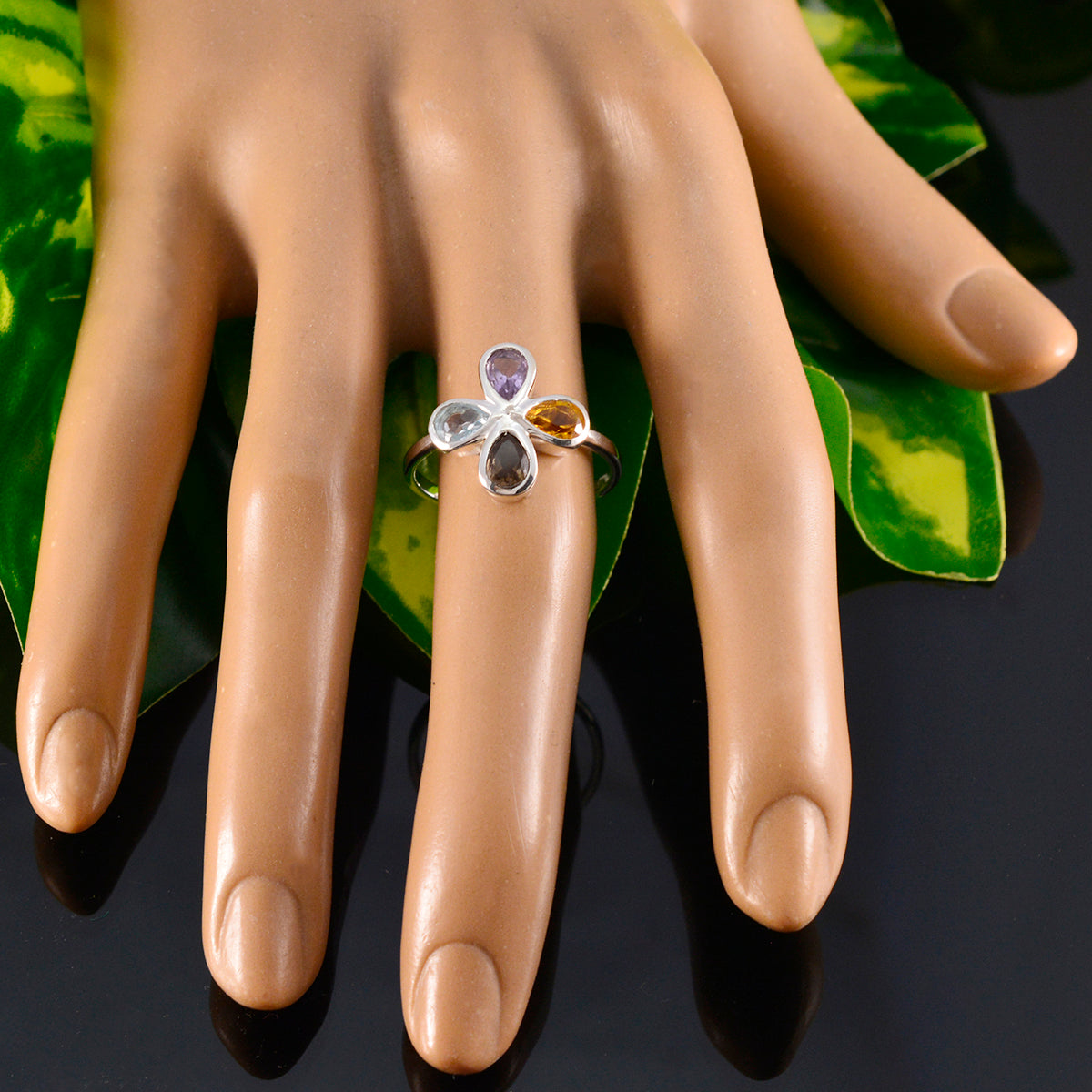 Yuna Floral multicolor quarter Ring