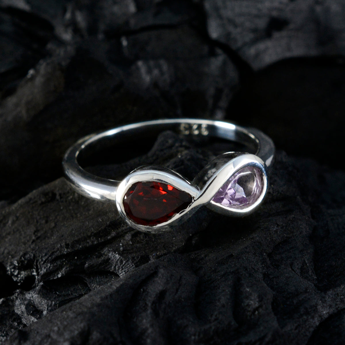 Hua Graceful multicolor Toi et Moi Ring