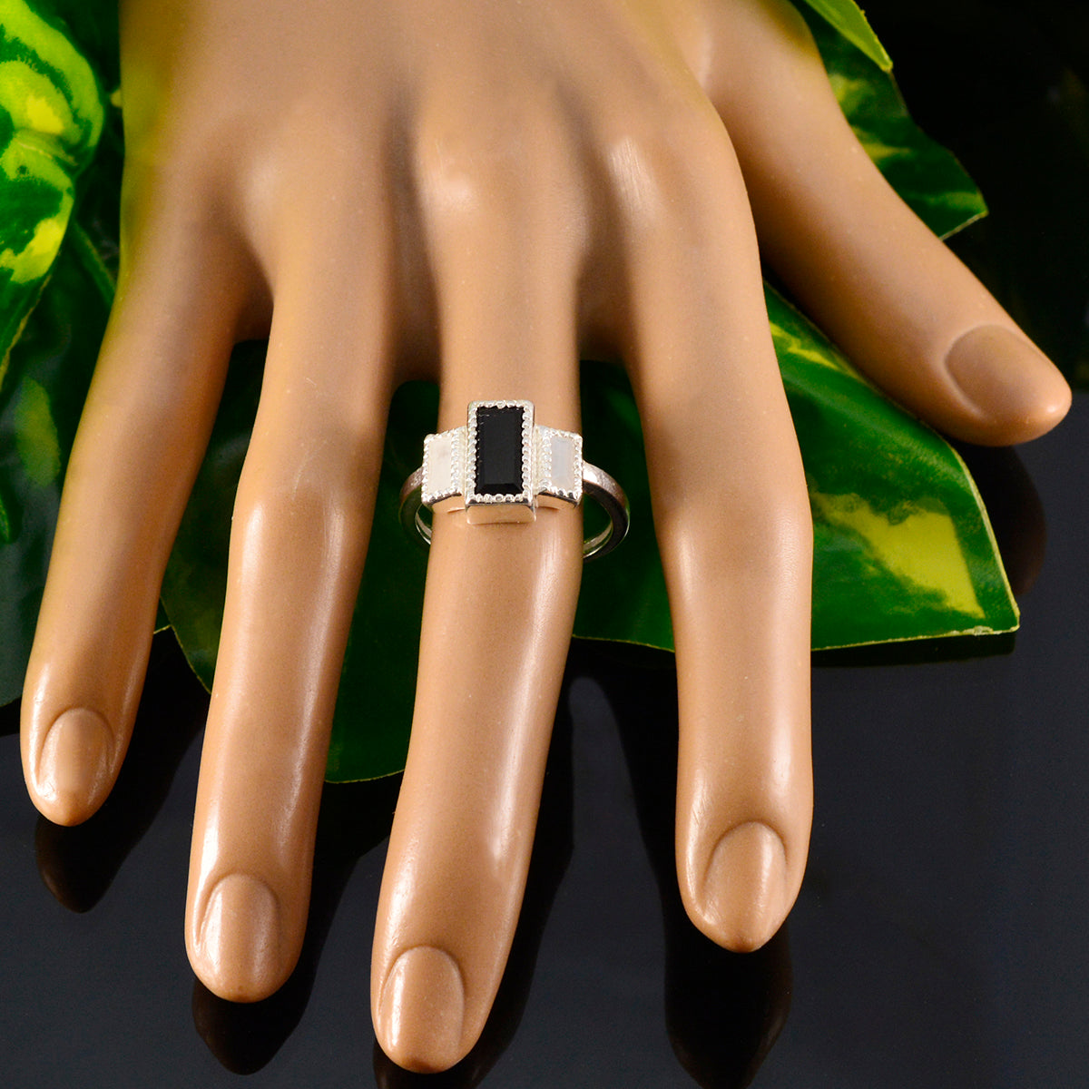 Claire Feminine multicolor Trilogy Ring