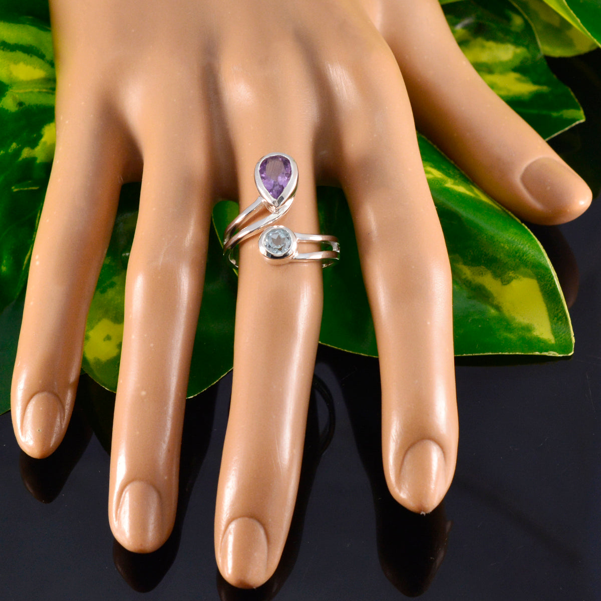 Aisha Romantic multicolor Toi et Moi Ring