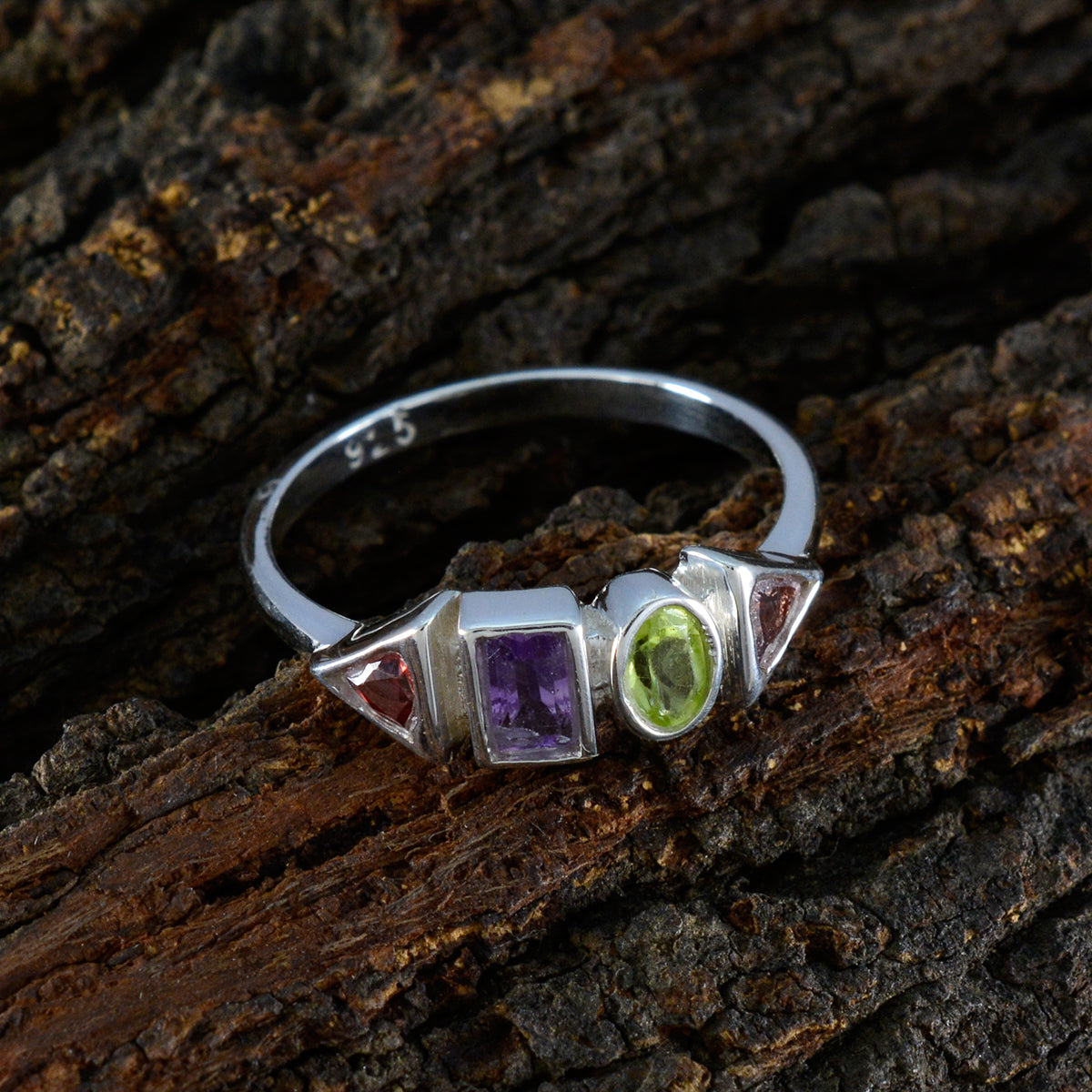Angel Romantic multicolor quarter Ring